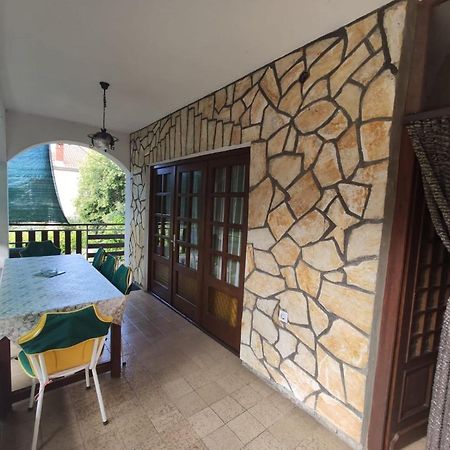 ביוגראד נה מורו Family Apartment Near Beach מראה חיצוני תמונה