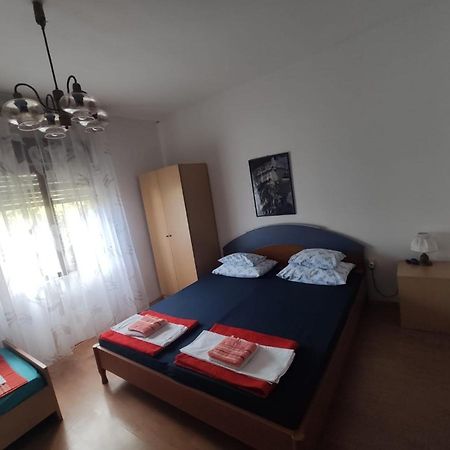 ביוגראד נה מורו Family Apartment Near Beach מראה חיצוני תמונה